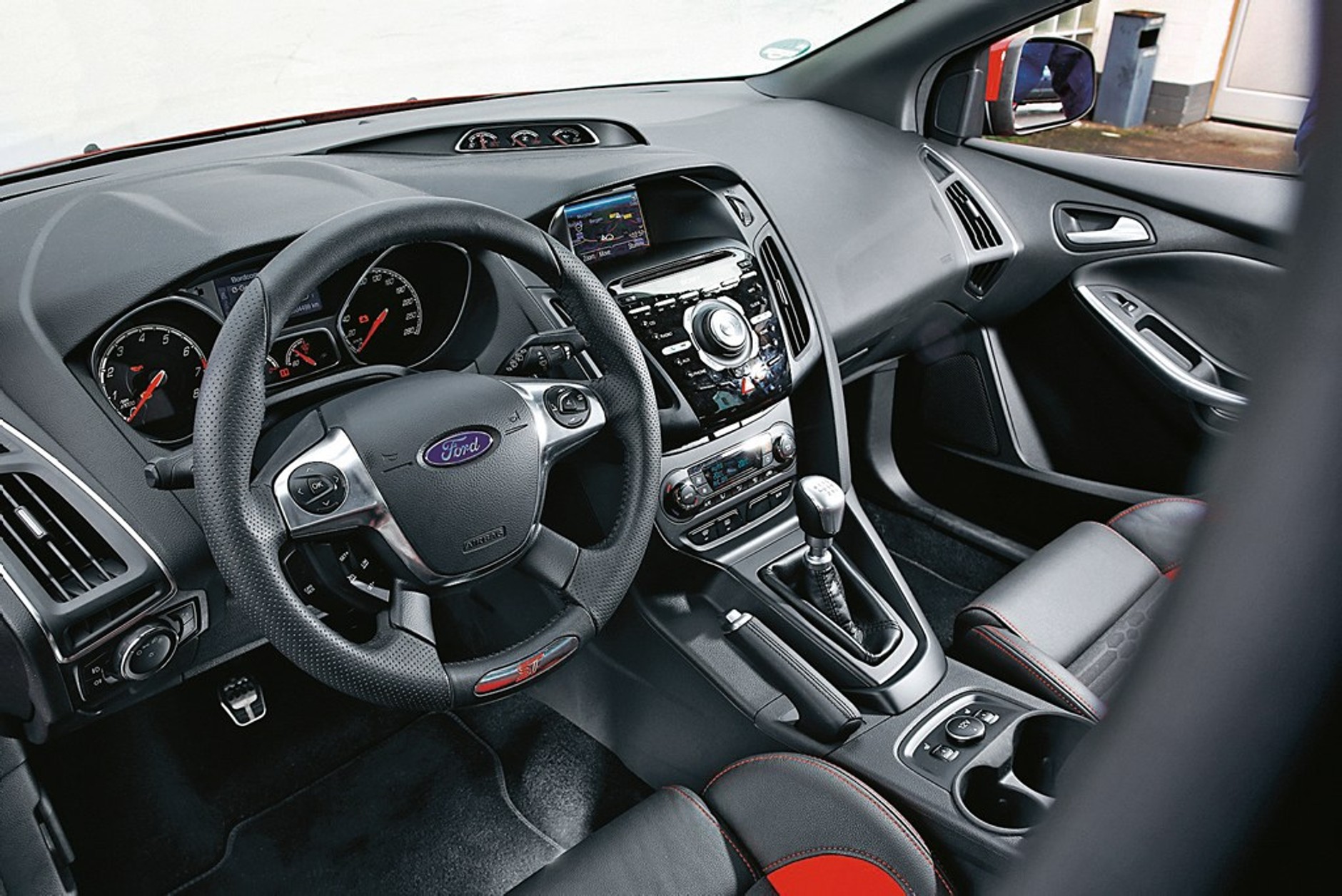 Ford Focus ST, kokpit