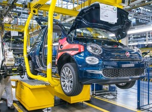 Fabryki w Polsce produkują coraz mniej samochodów