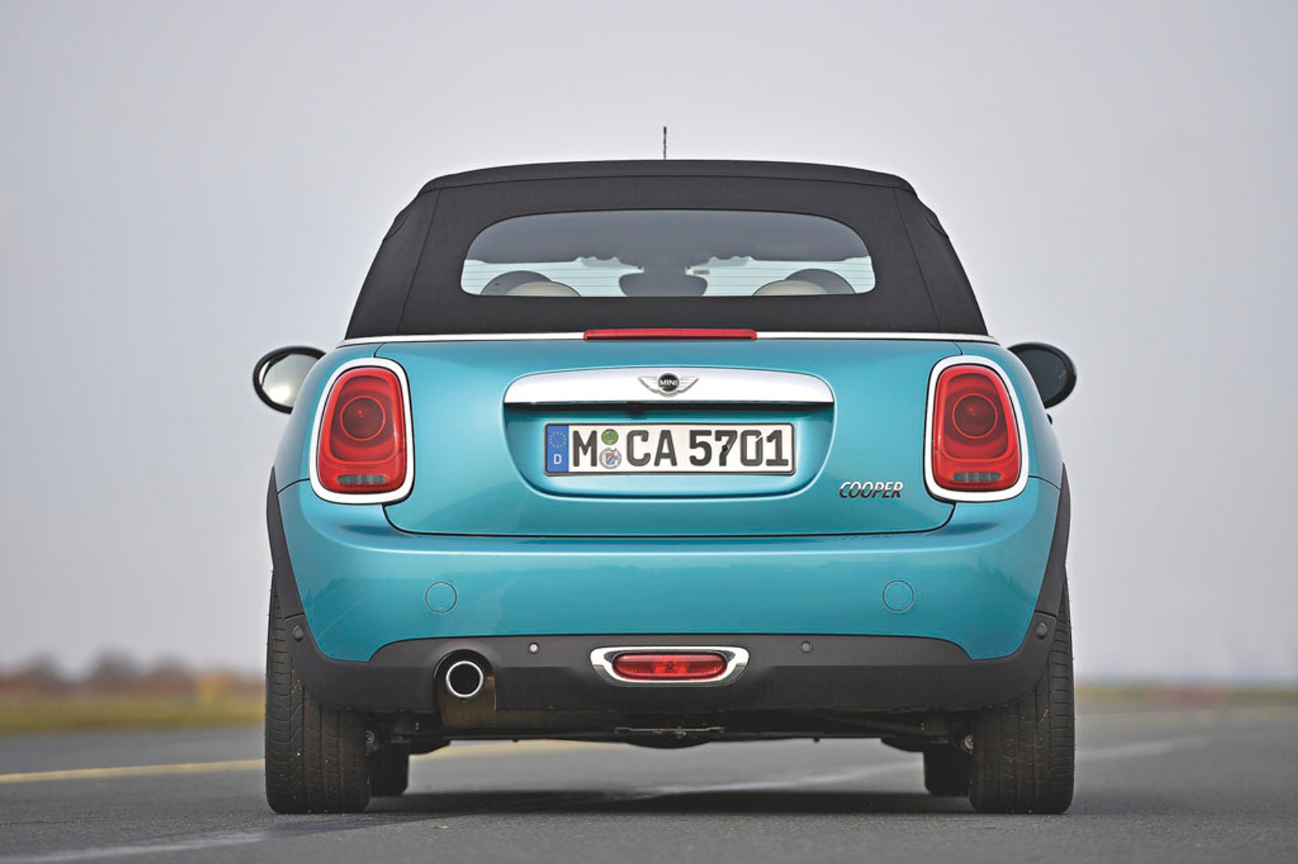 Mini Cooper Cabrio kontra Mazda MX-5 - kabriolety pełne radości