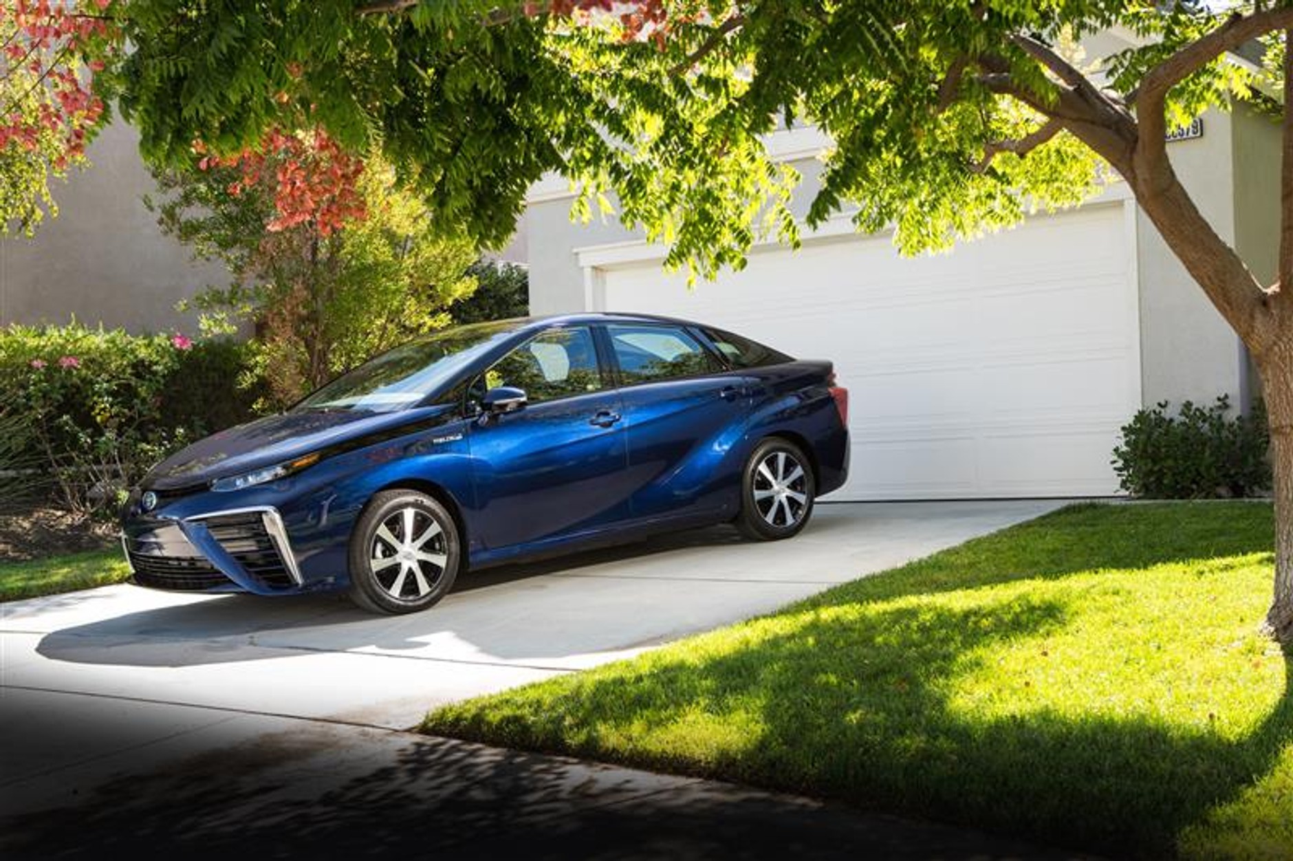 Toyota Mirai – na ogniwa wodorowe