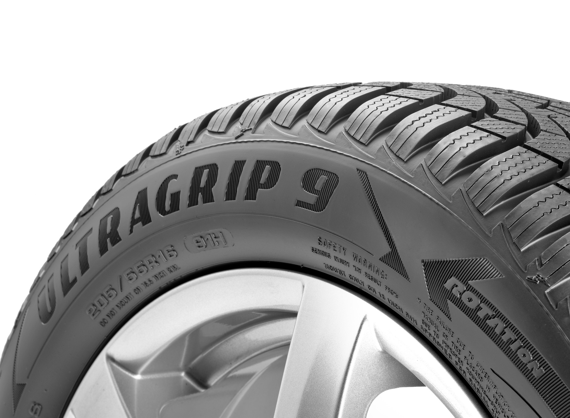 Goodyear UltraGrip 9