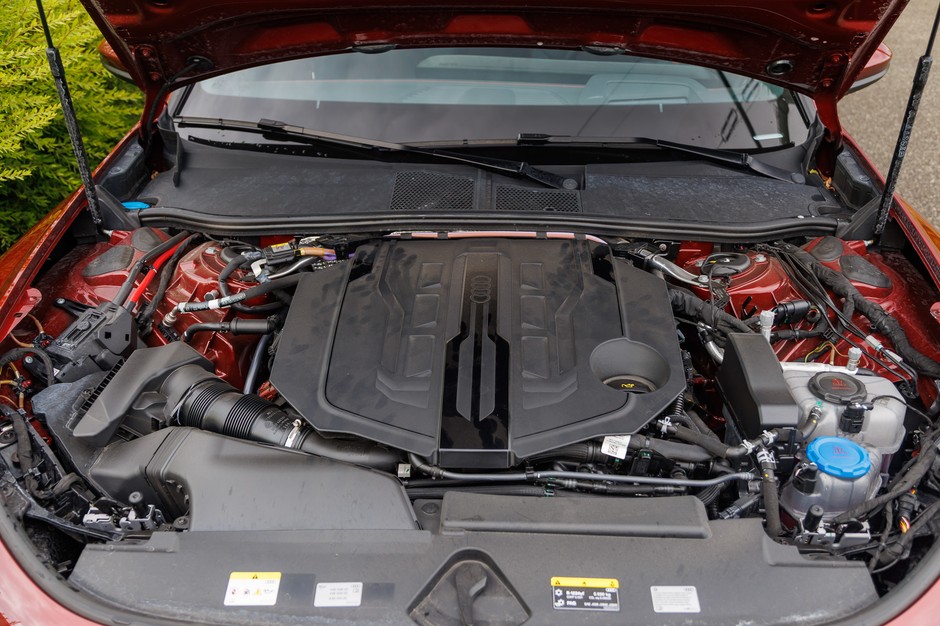 Audi A6 C9