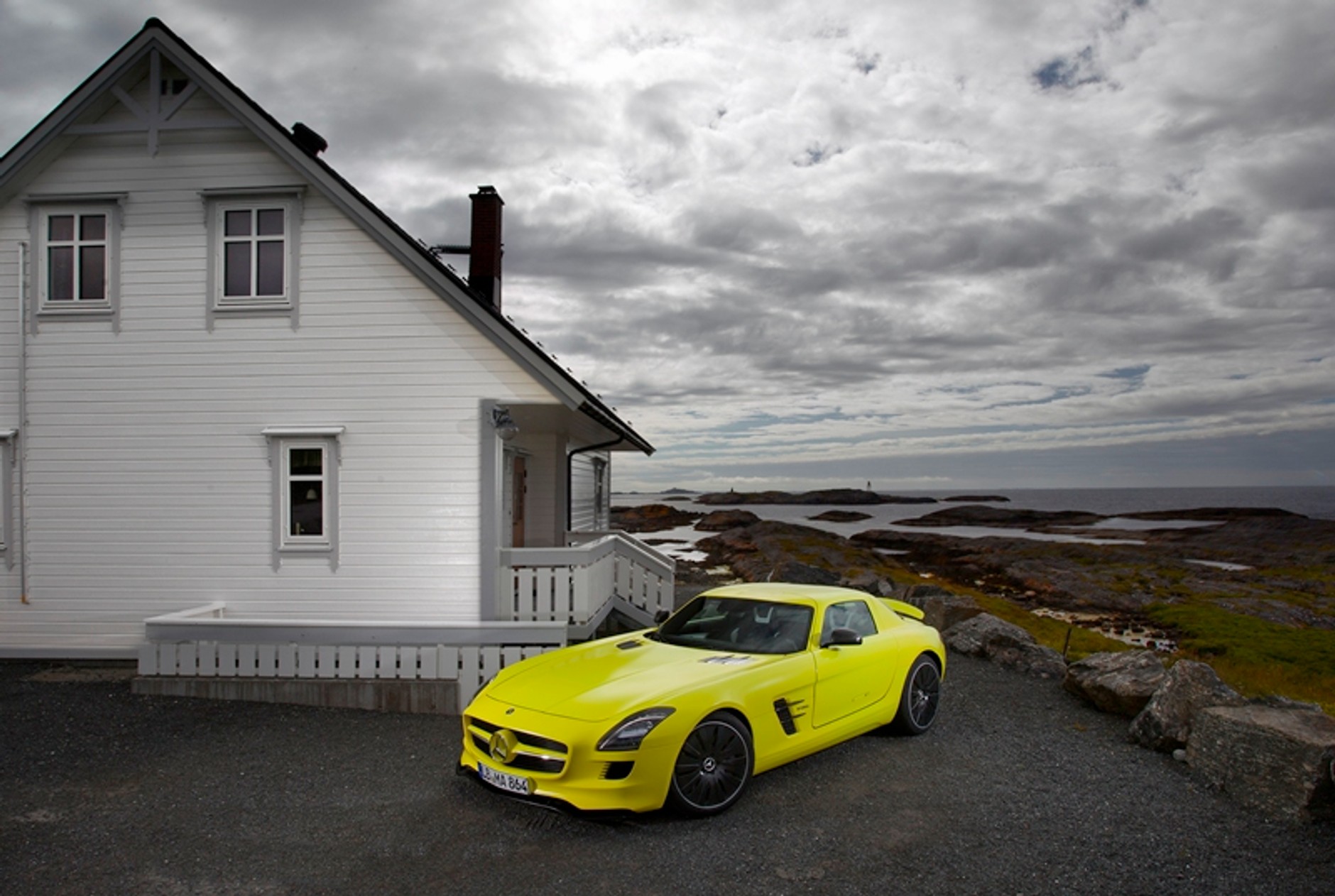 Mercedes SLS AMG E-Cell – z e-pięknem trzeba obcować