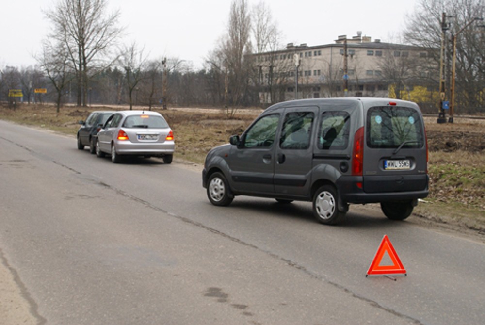 Wypadek - Zaczynamy od wezwania pomocy