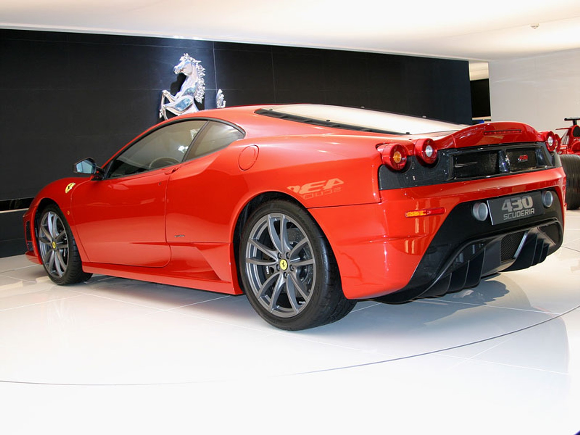 IAA Frankfurt 2007: Ferrari F430 Scuderia – premiera z Michaelem Schumacherem