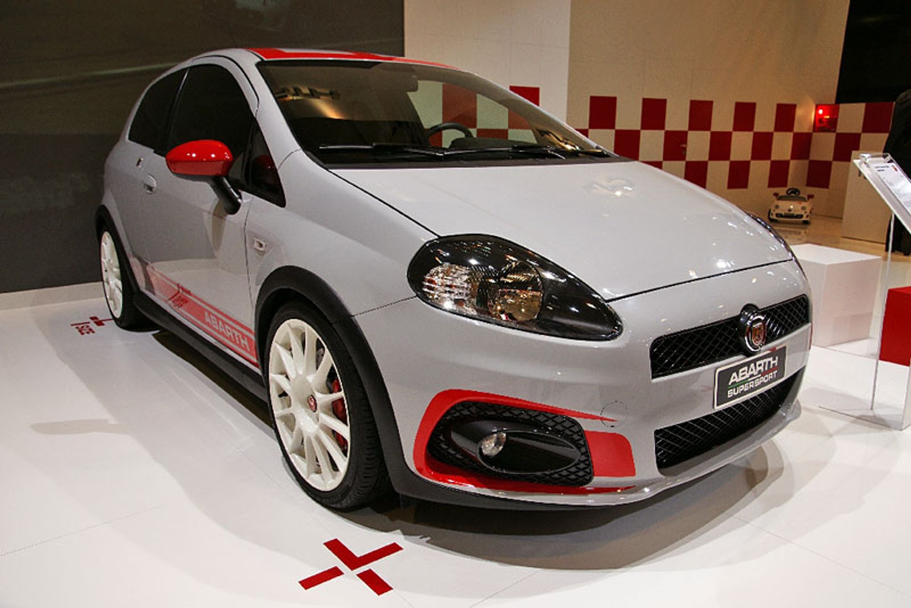 Essen Motor Show 2009: najszybsze i najdziwniejsze pojazdy świata (fotogaleria)