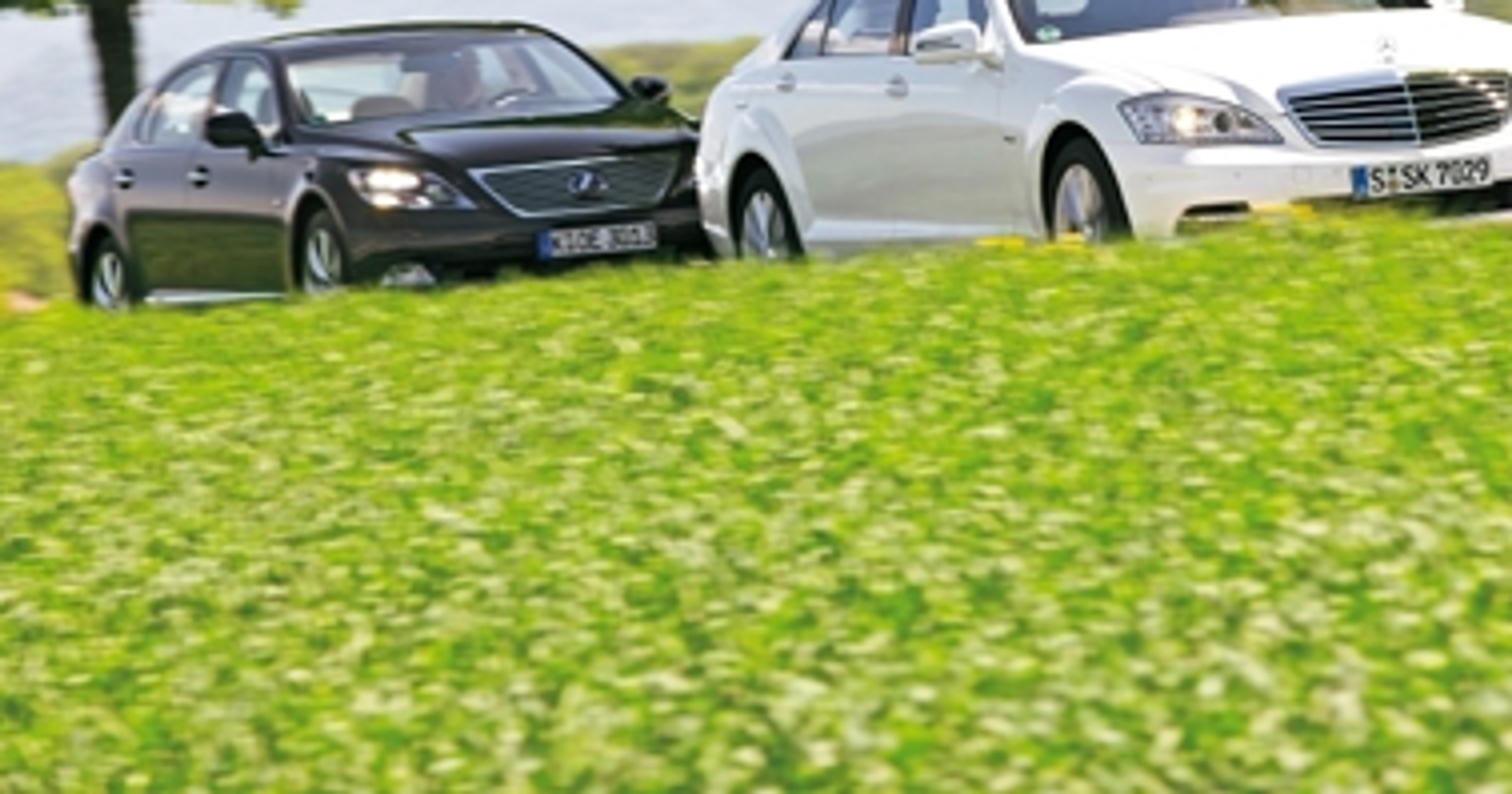 Lexus LS 600h kontra Mercedes S 400 Hybrid - Luksus z czystym sumieniem