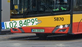 Zielone tablice w Polsce mogą mieć nie tylko pojazdy elektryczne (www.gov.pl)