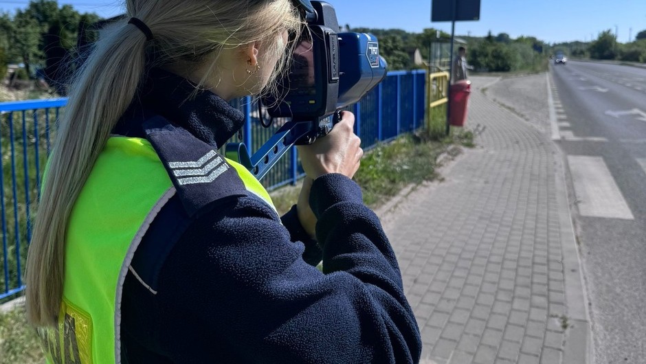 Obraz pochodzący z serwisu https://torun.policja.gov.pl/kb3/informacje/wiadomosci/147983,Podsumowanie-dzialan-quotBezpieczna-DK-10-Predkosc-i-Wyprzedzaniequot.html