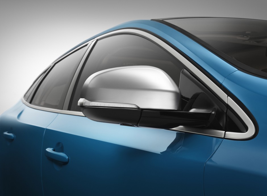 Ujawniamy zdjęcia Volvo V40 R-Design