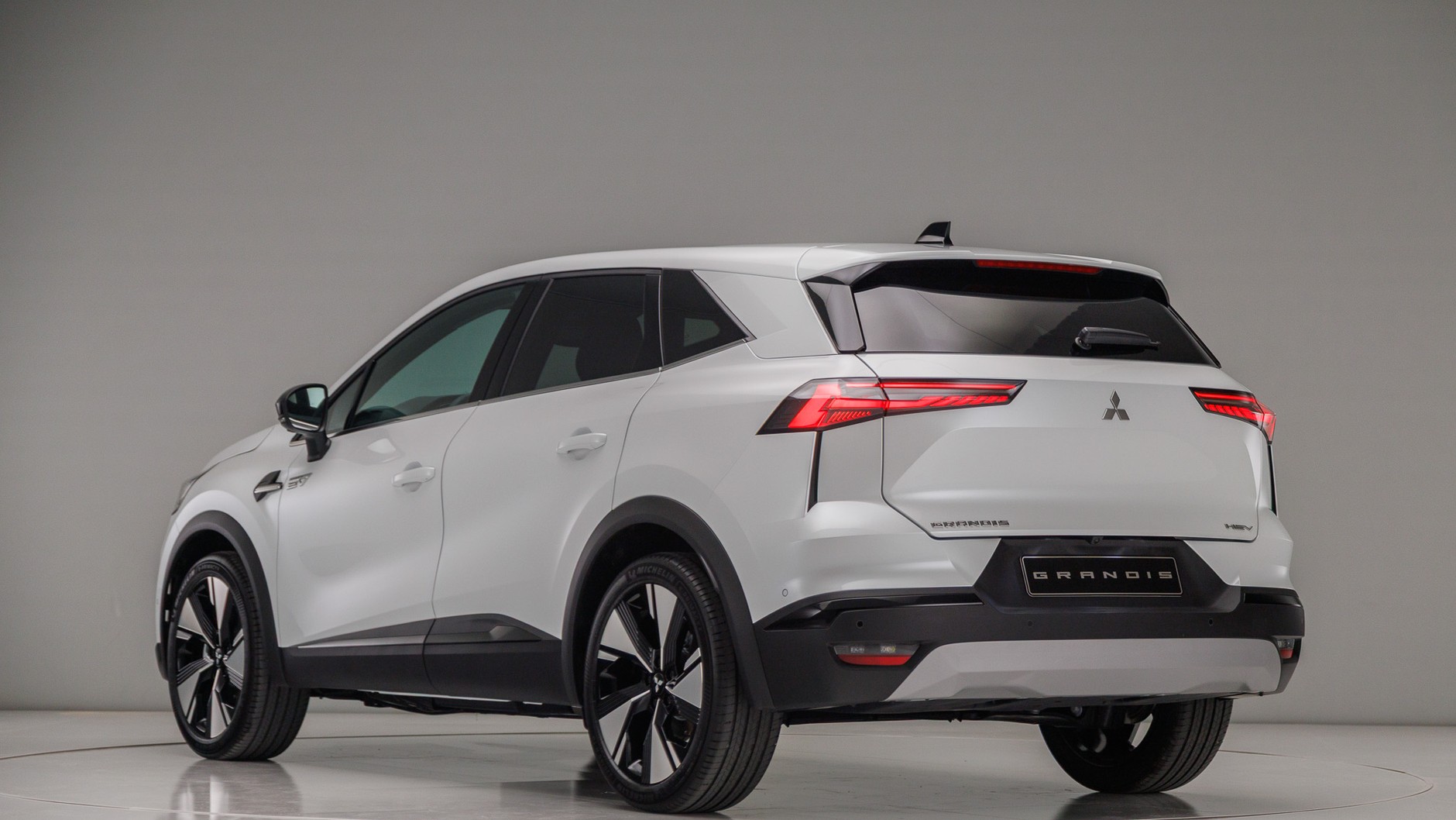 2025 Mitsubishi Grandis