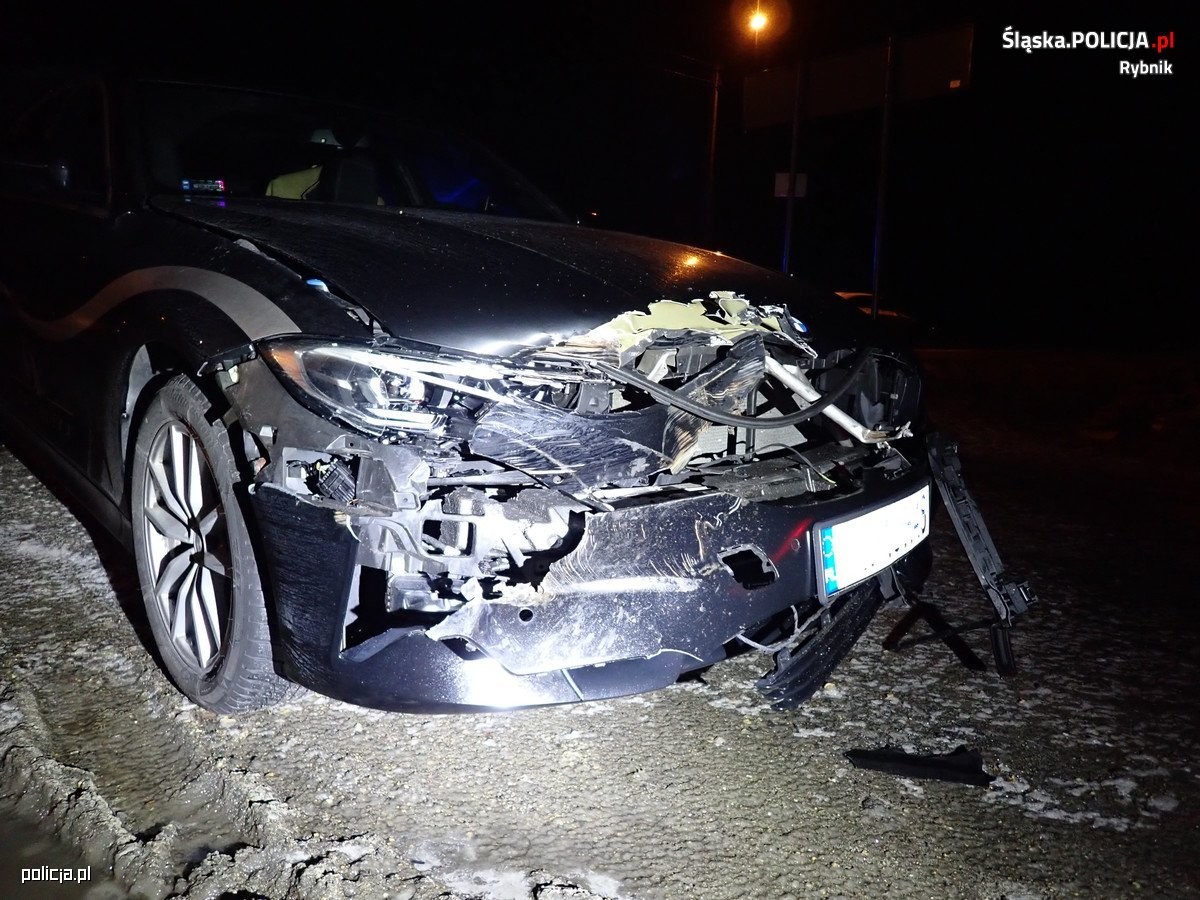 Front BMW serii 3 po starciu z pociągiem