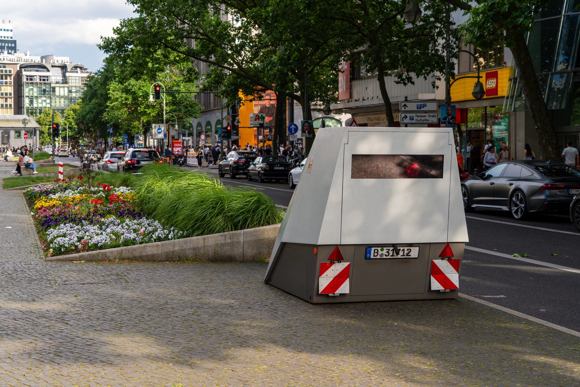 Fotoradar w Berlinie ukryty w "przyczepie"