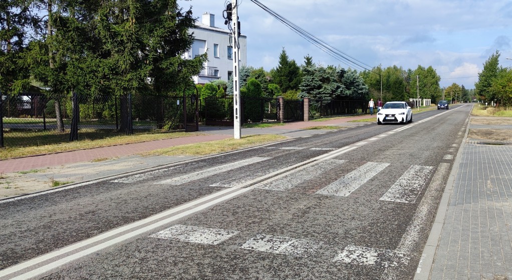 Piesi mogą mieć pierwszeństwo nie tylko na zebrze. Jest wyjątek