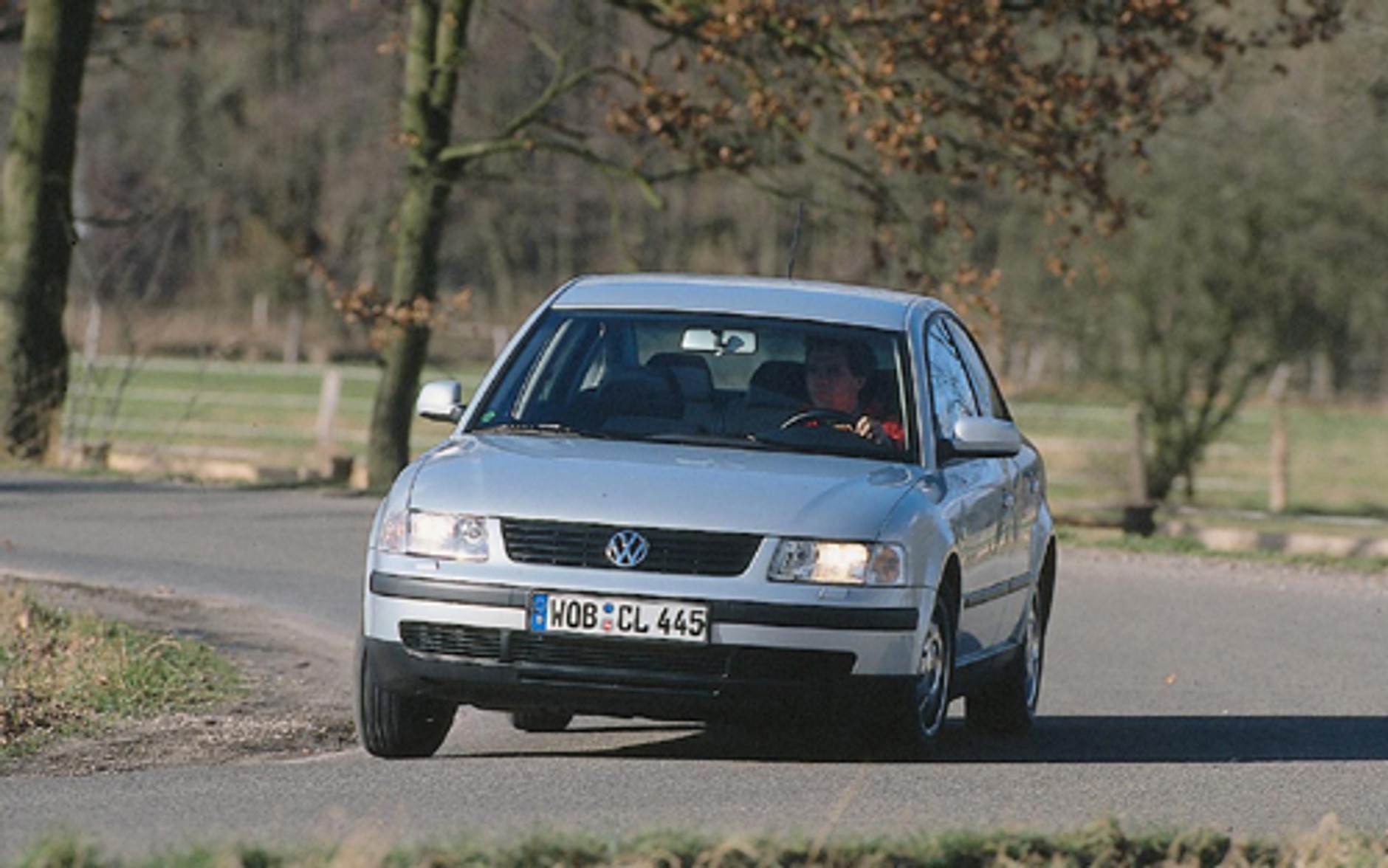 Lancia Lybra, Peugeot 406, Toyota Avensis i VW Passat - Który dalej i bezpieczniej zawiezie rodzinę?