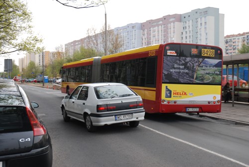 Uważaj na przechodniów!