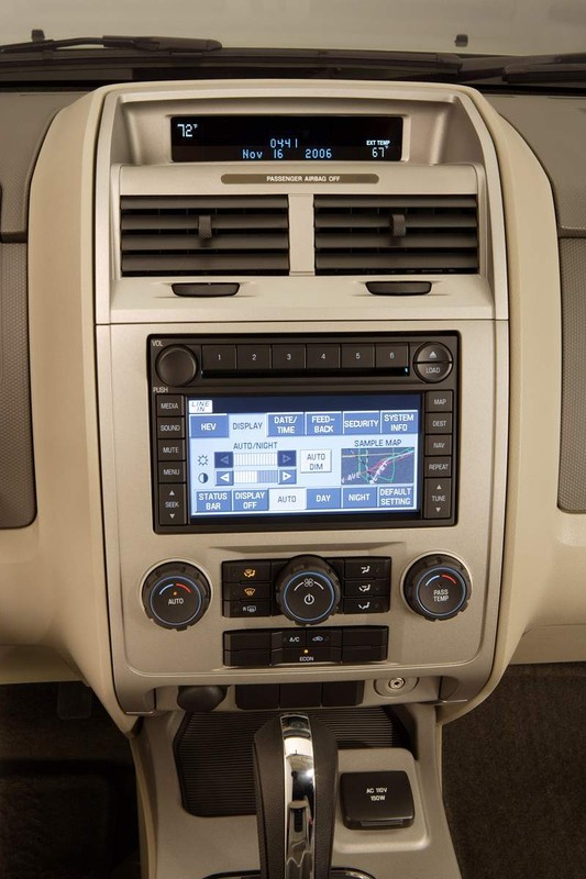 Ford Escape: facelifting na rok modelowy 2008