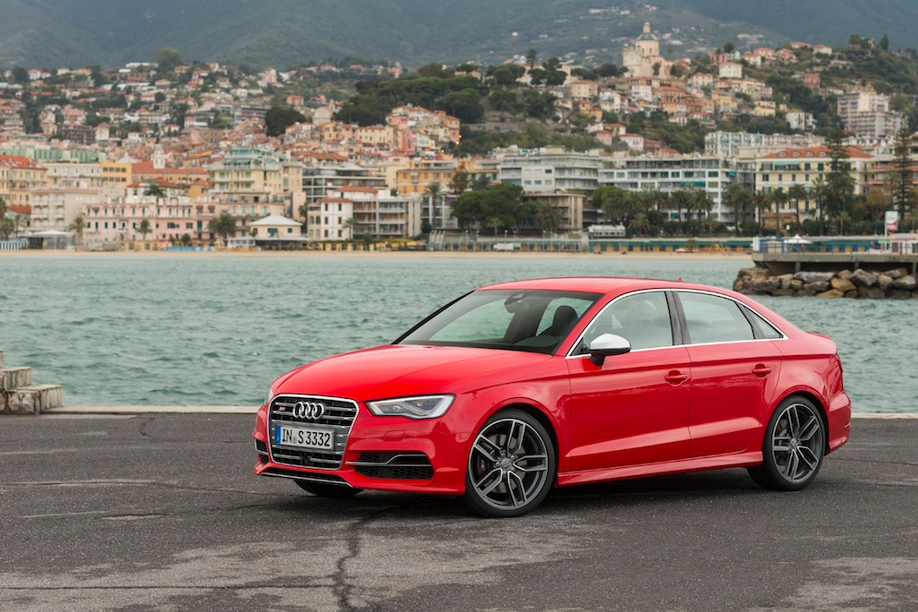 Audi S3 już w salonach, 300 KM pod maską za 170 tys. zł