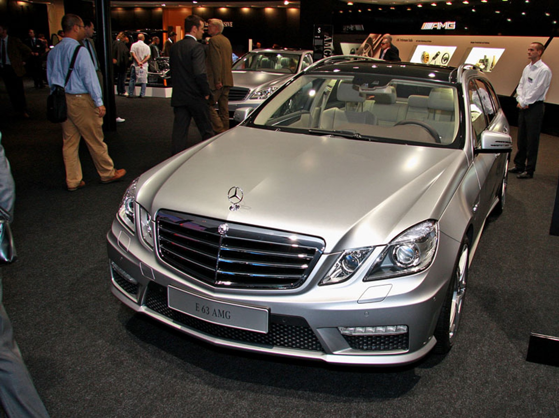 IAA Frankfurt 2009: Mercedes-Benz E 63 AMG T – pierwsze wrażenia, fotogaleria