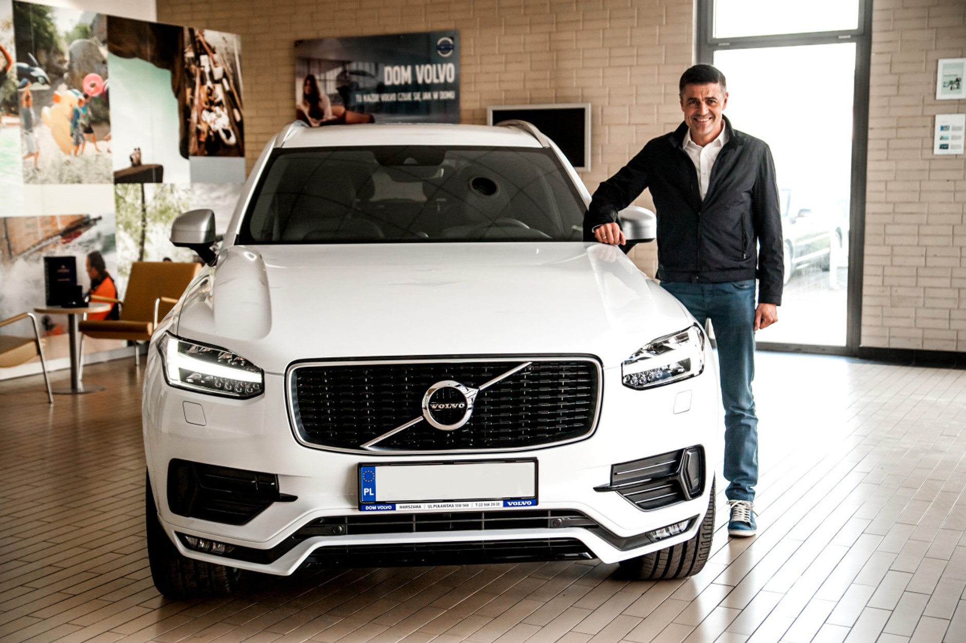 Krzysztof Hołowczyc odebrał kluczyki do Volvo XC90