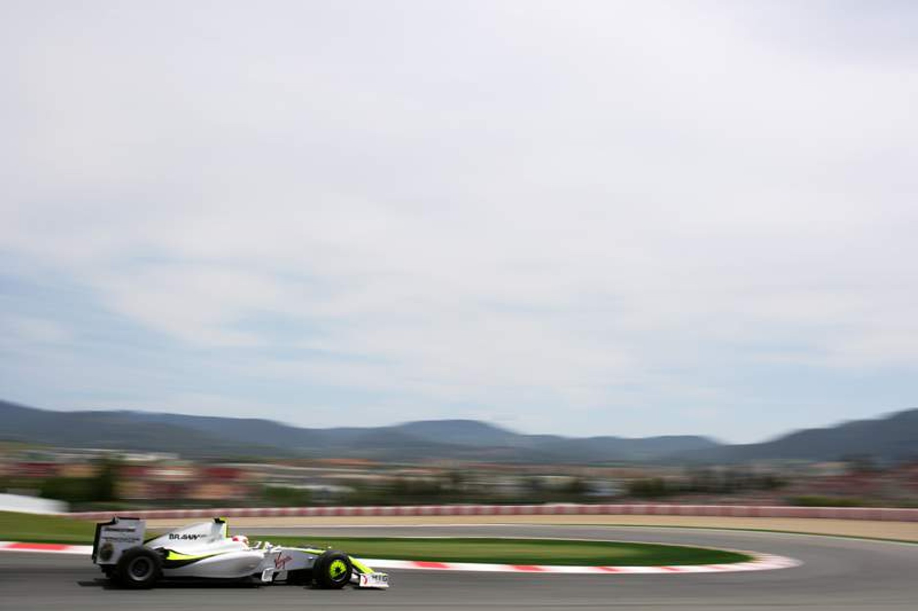 Grand Prix Hiszpanii 2009: niedościgniony Button, słaby Kubica (fotogaleria)