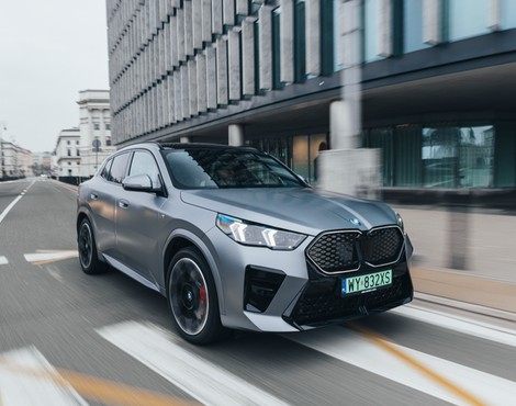 BMW iX2