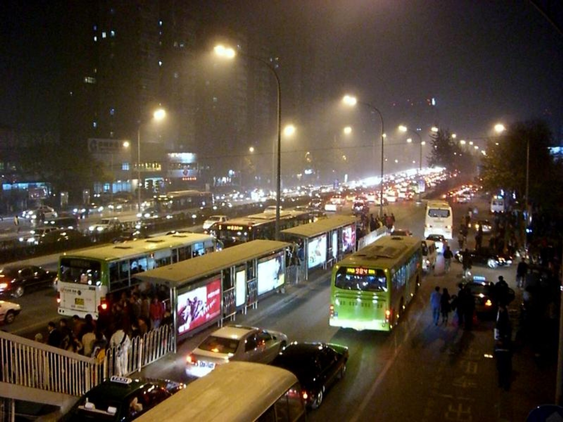 Pekin 2006 - fotogaleria z salonu oraz piękne modelki