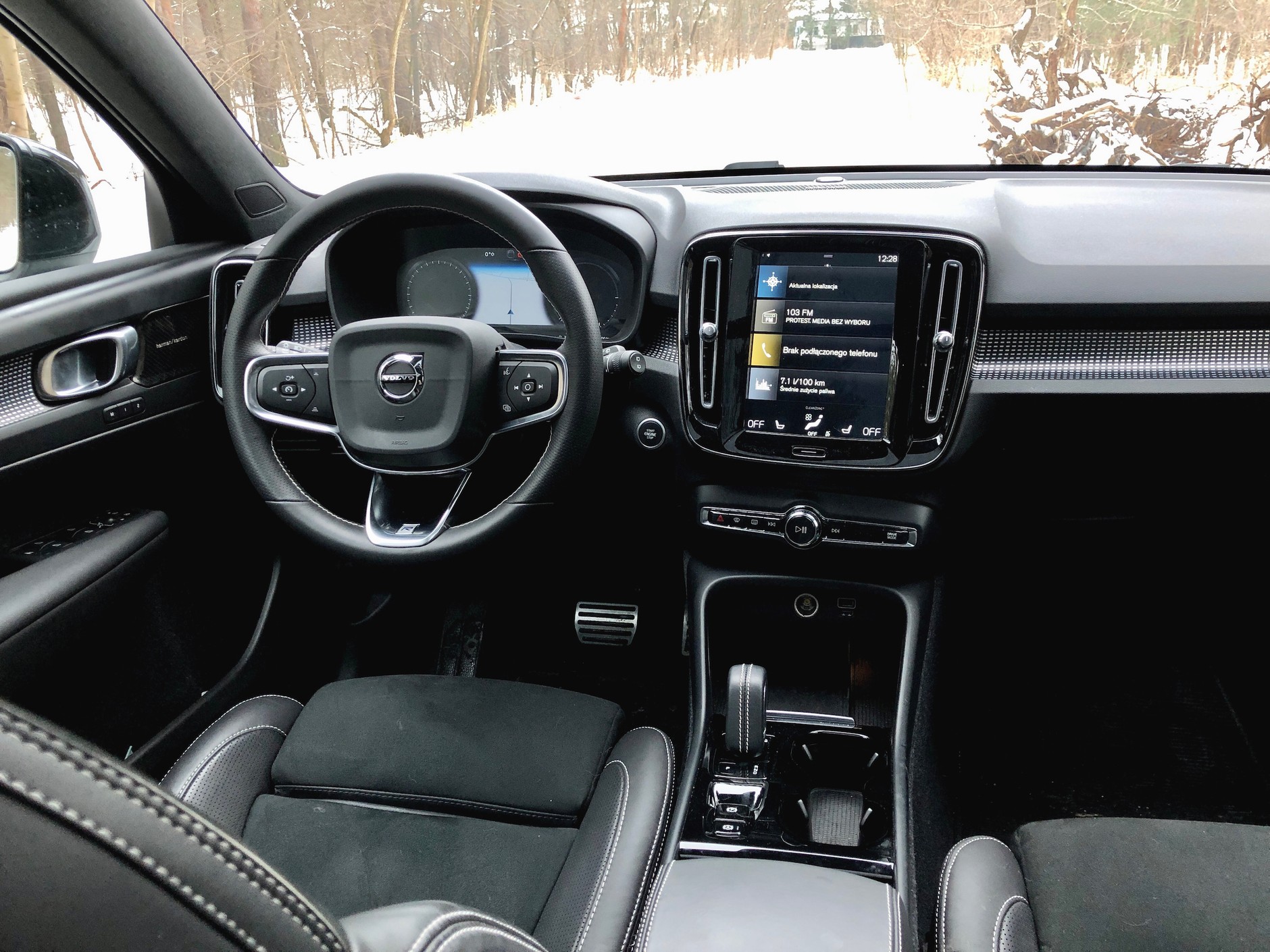 Volvo XC40 T5 FWD Recharge R-Design