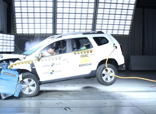 Renault Duster i Suzuki Swift - katastrofa w testach zderzeniowych Latin NCAP
