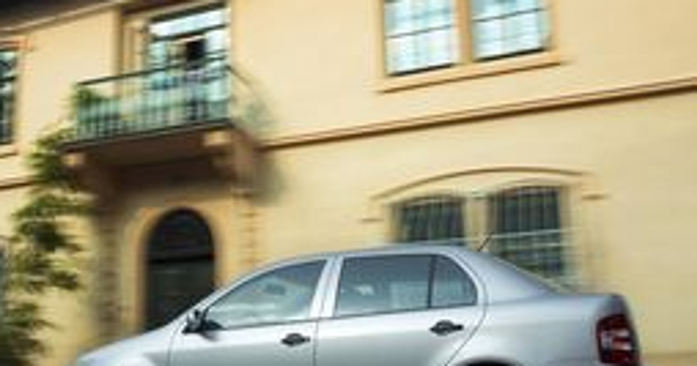 Fabia z archiwum - konkurent Logana?