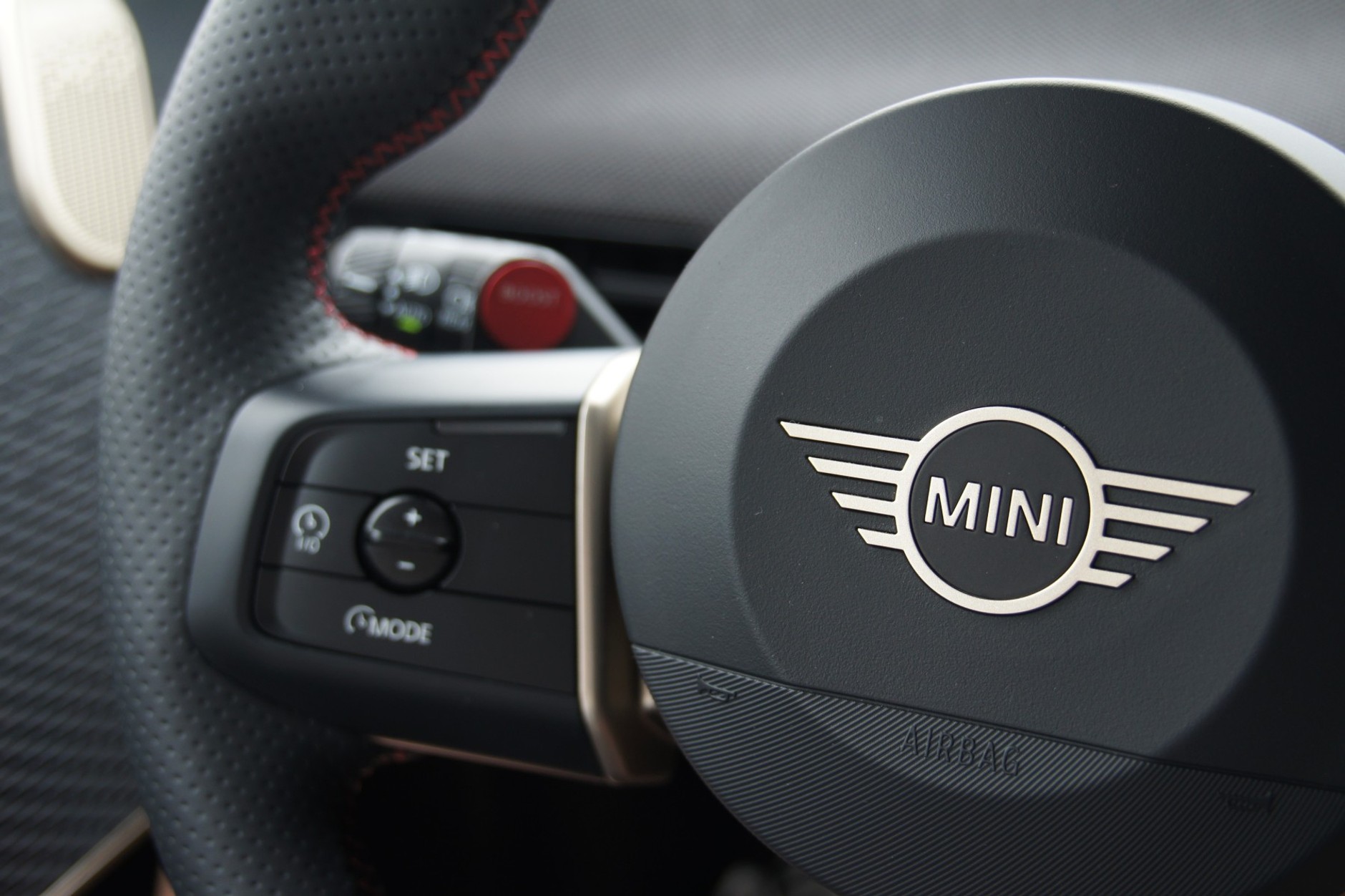 Mini John Cooper Works E (JCW)