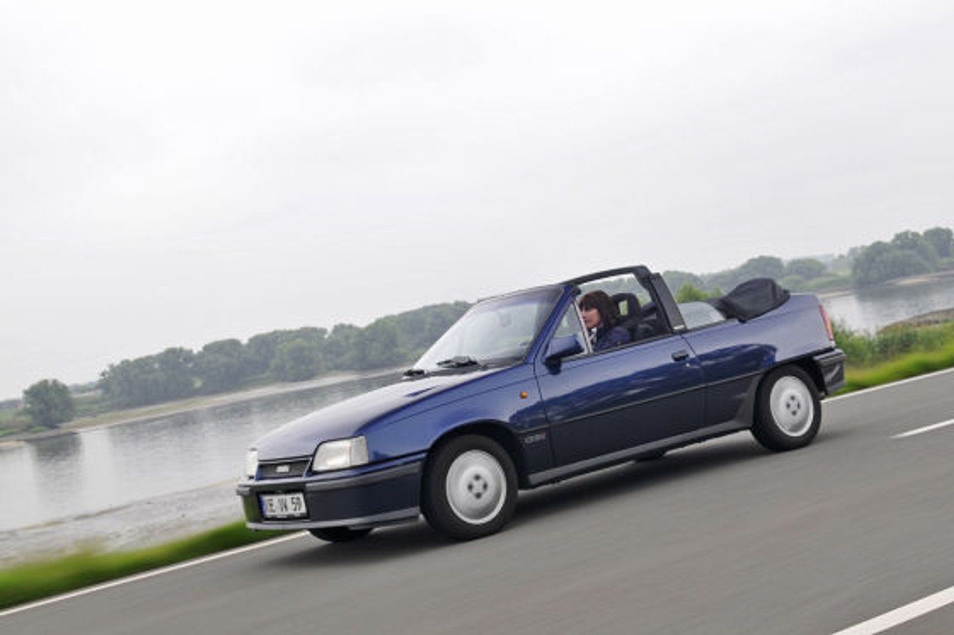 Cztery kabriolety z lat 80-tych