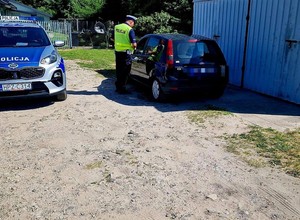 Policjanci prowadzili akcję. 37-latka na własne życzenie wpadła w poważne kłopoty