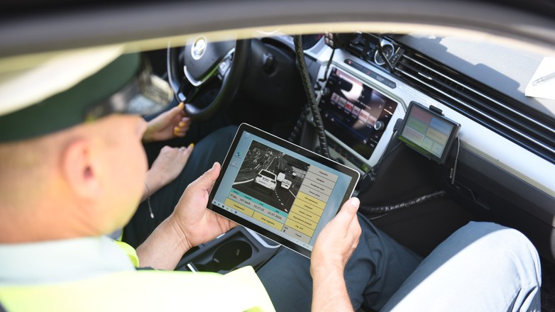 Nieoznakowany radiowóz GITD