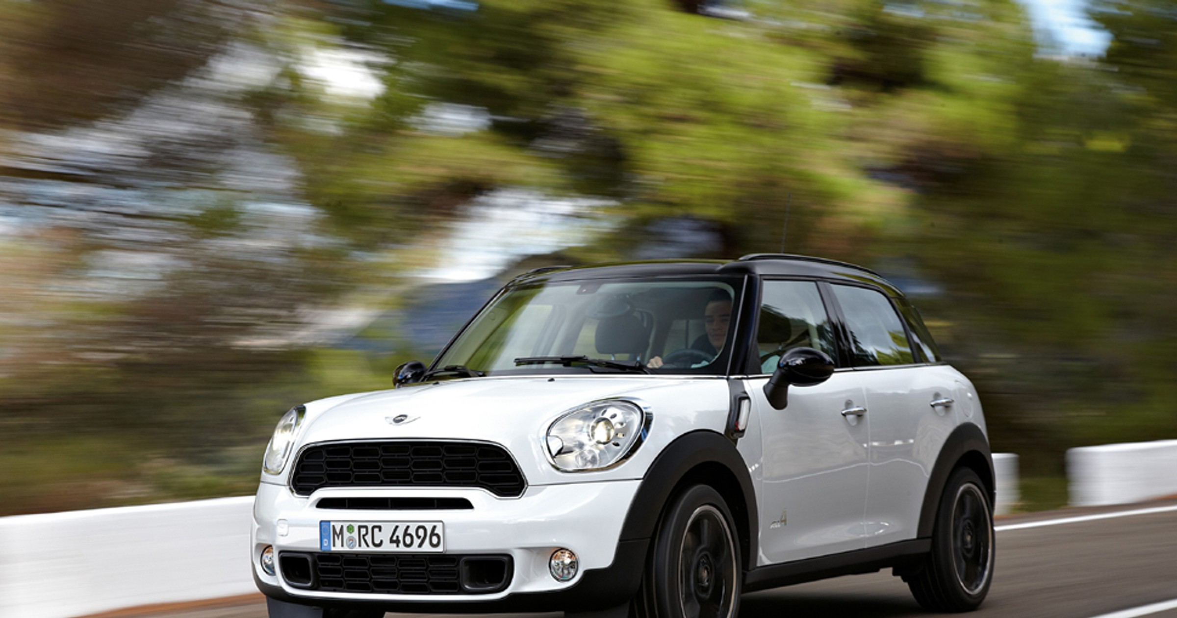 Mini Countryman - Mini rusza w "teren"