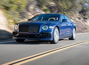 Bentley Flying Spur Hybrid. Jeździliśmy luksusową limuzyną z wtyczką