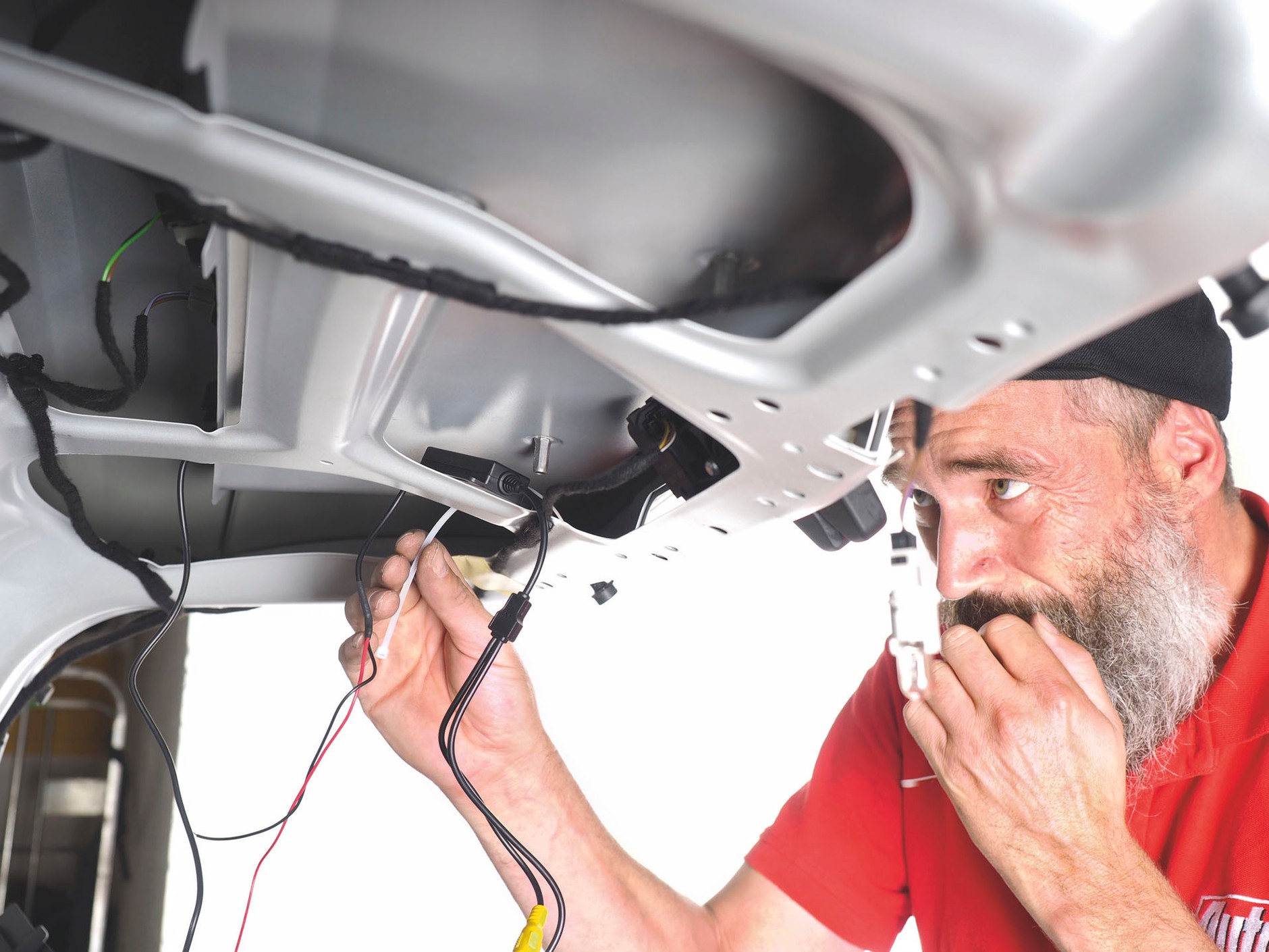 Jak samemu zamontować kamerę cofania