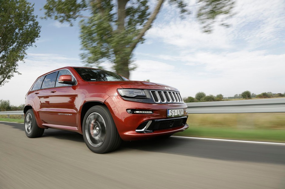 Jeep Grand Cherokee SRT - duży i ciężki, ale bojowo nastawiony