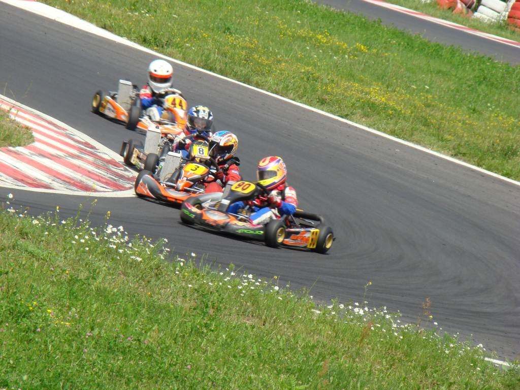 Rotax Max Challenge - Gwiazdy sportu samochodowego na torze kartingowym