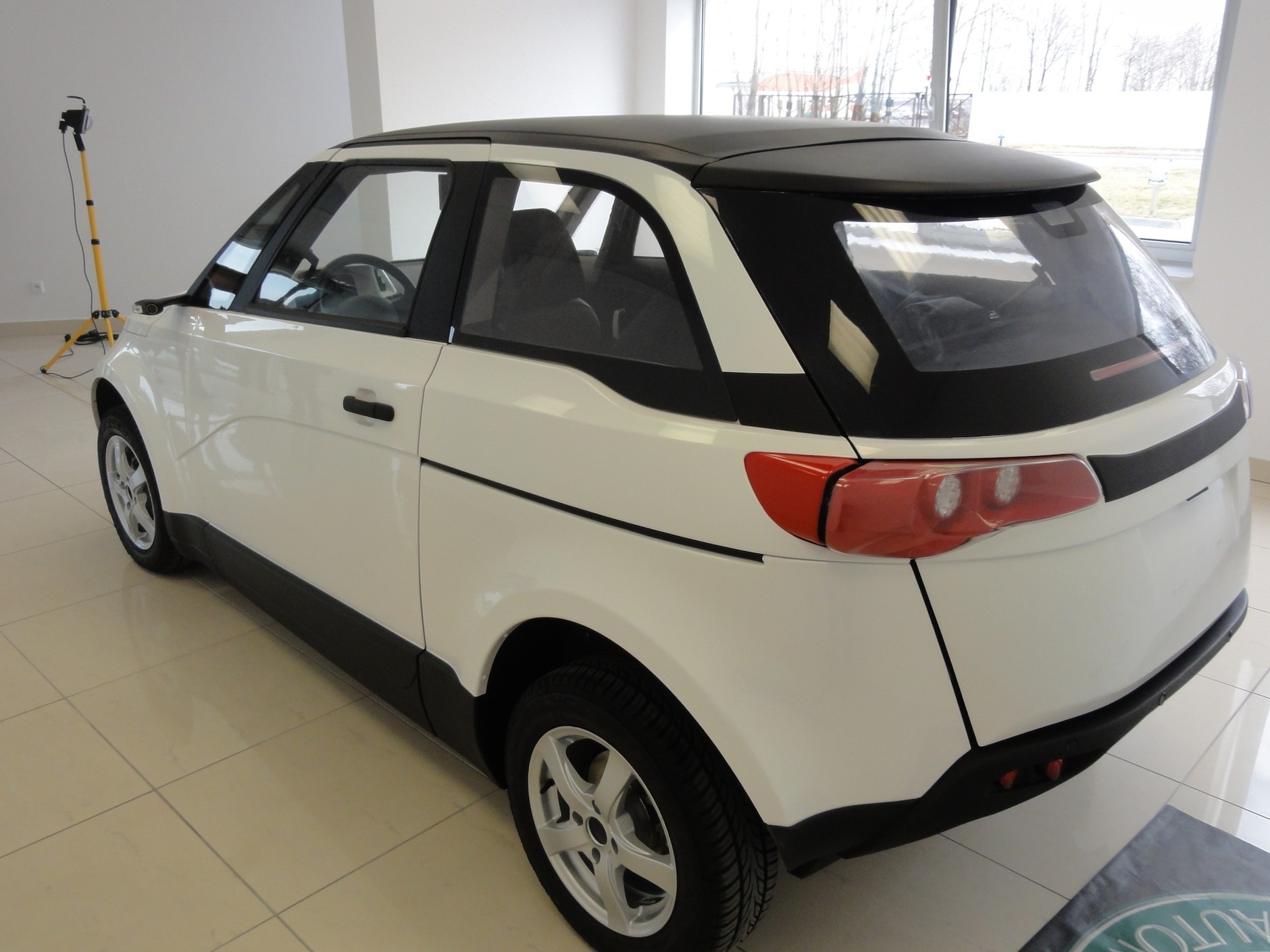 ELV 001 - polski samochód elektryczny