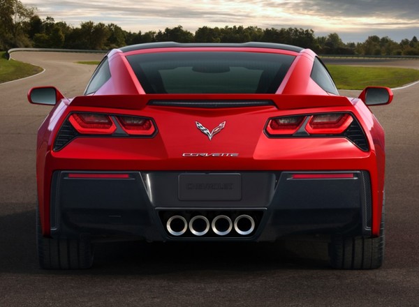 Znana wypożyczalnia aut wyprzedaje Chevrolety Corvette