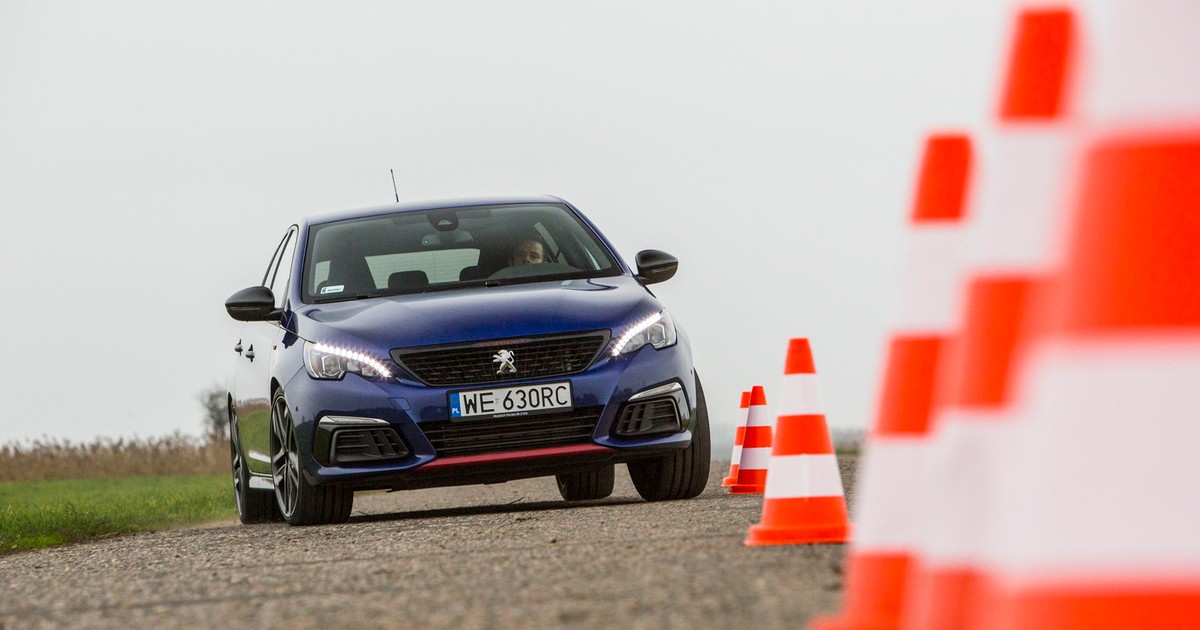 Peugeot 308 GTi - przeniesie cię w świat wyścigów