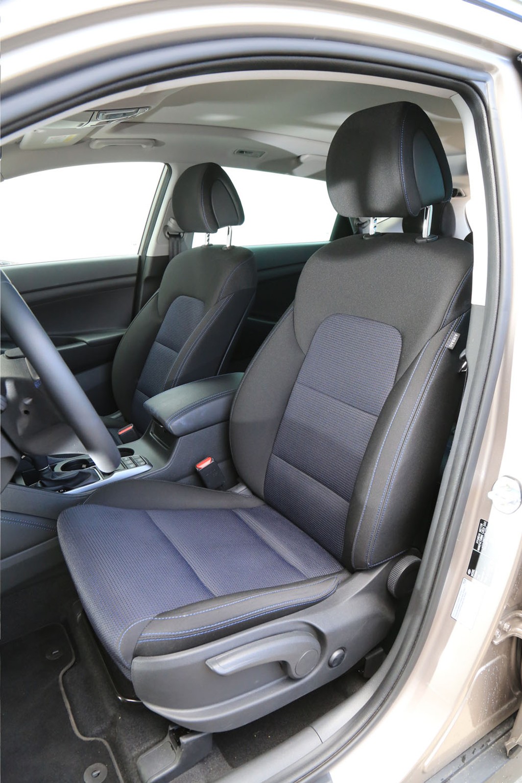 Hyundai Tucson - wygodny i bezpieczny zagłówek