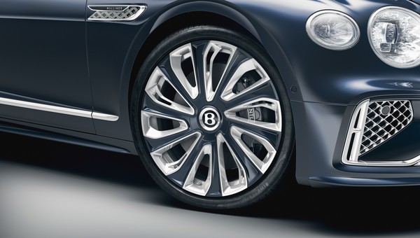 Bentley zaszalał. 46 miliardów opcji konfiguracji modeli Continental GT