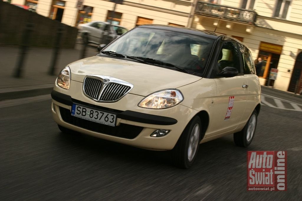 Lancia Ypsilon