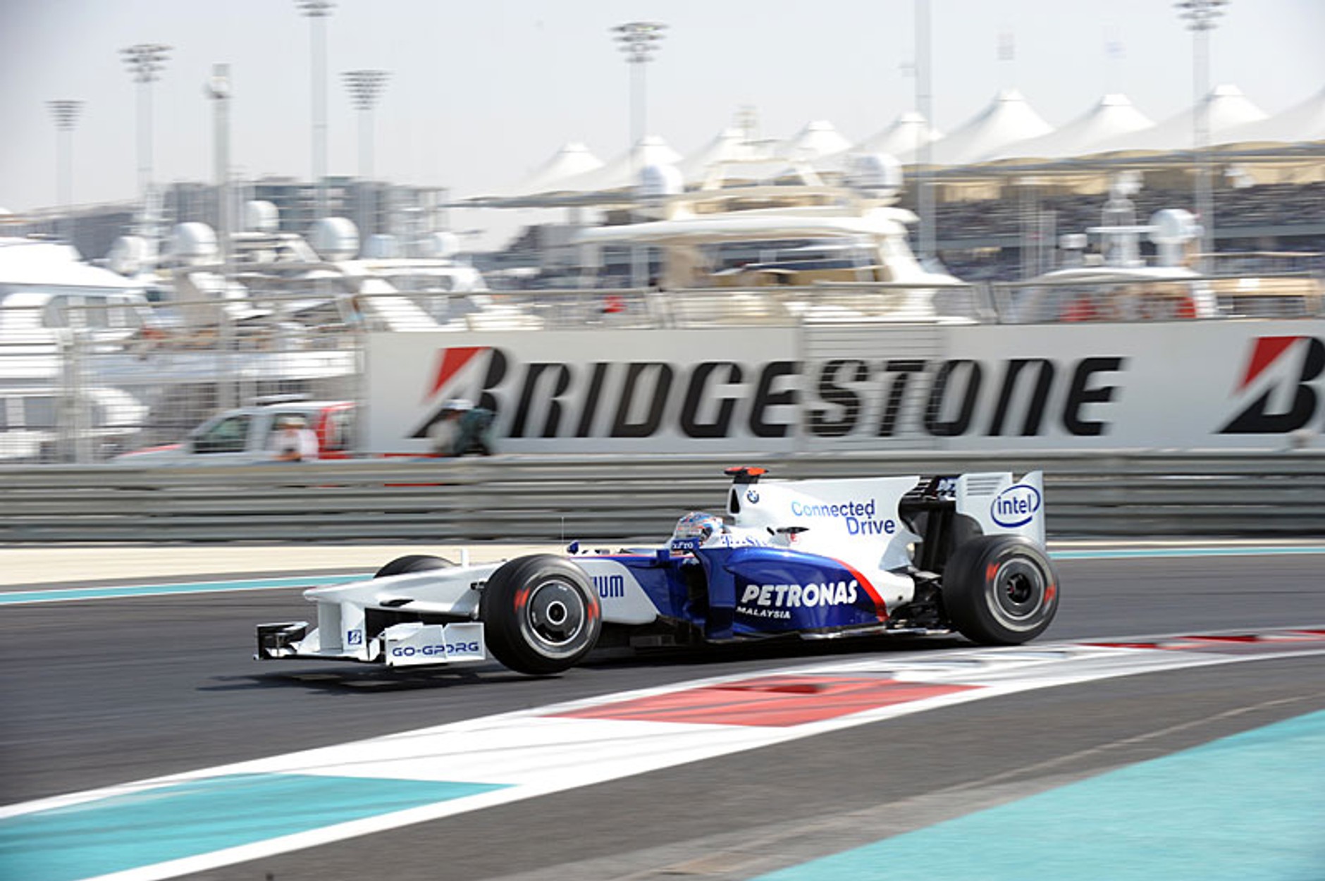 Grand Prix Abu Zabi 2009: czas pożegnań i rozstań (fotogaleria)