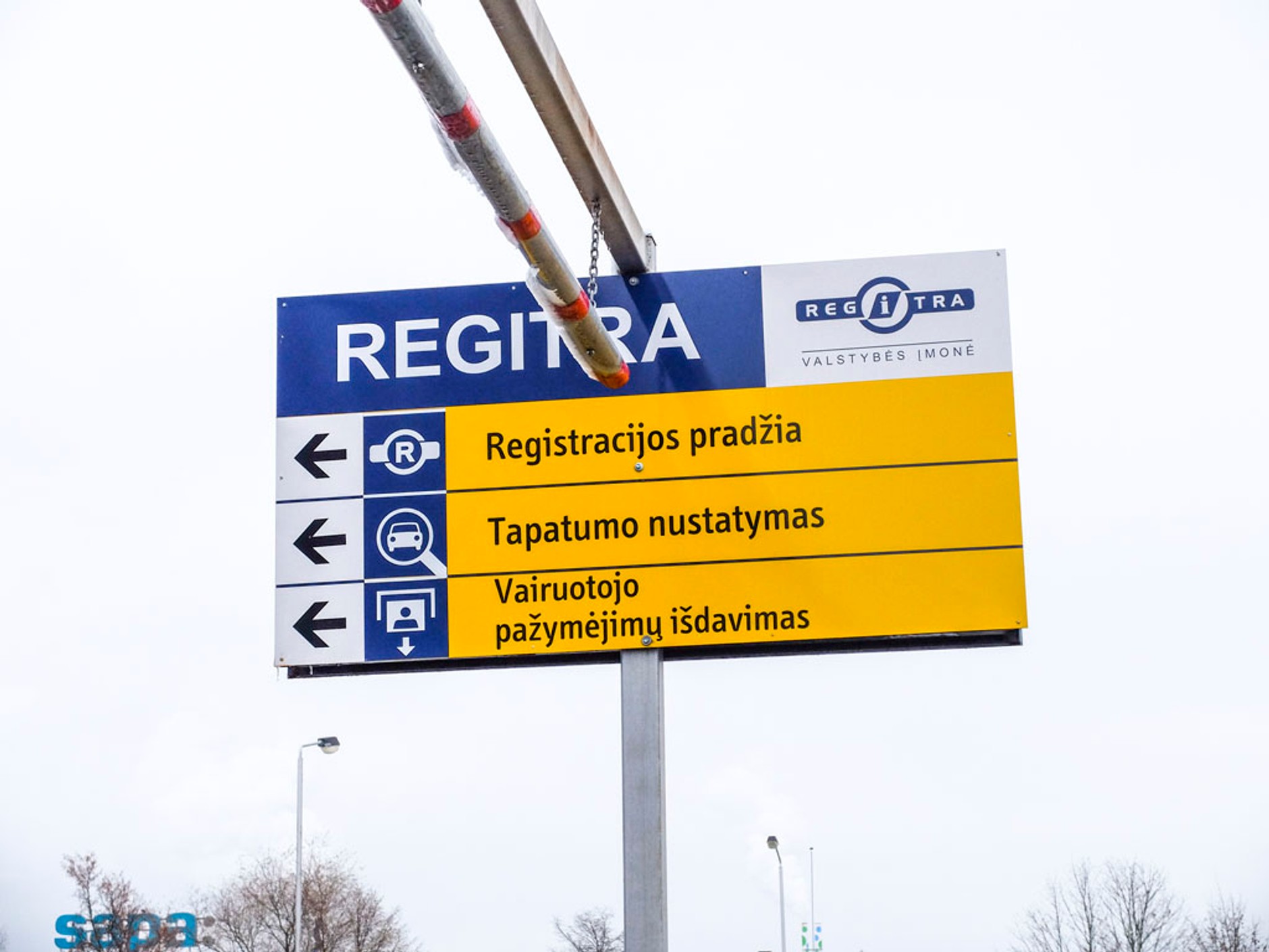 Giełda w Kownie - samochody prosto z lawety