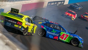 Gigantyczny karambol podczas wyścigów NASCAR [Wideo]