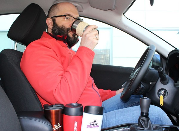 Test kubków termicznych - szukamy najlepszego kubka do samochodu