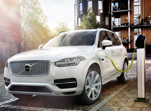 Volvo XC90 T8 - szybkie, mocne i oszczędne